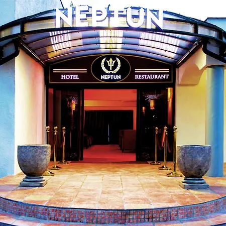 Neptun ψ Ośrodek wypoczynkowy *